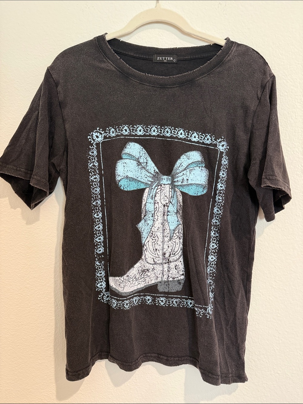 Zutter Black Short-Sleeve Graphic Tee with Blue Bow Accent